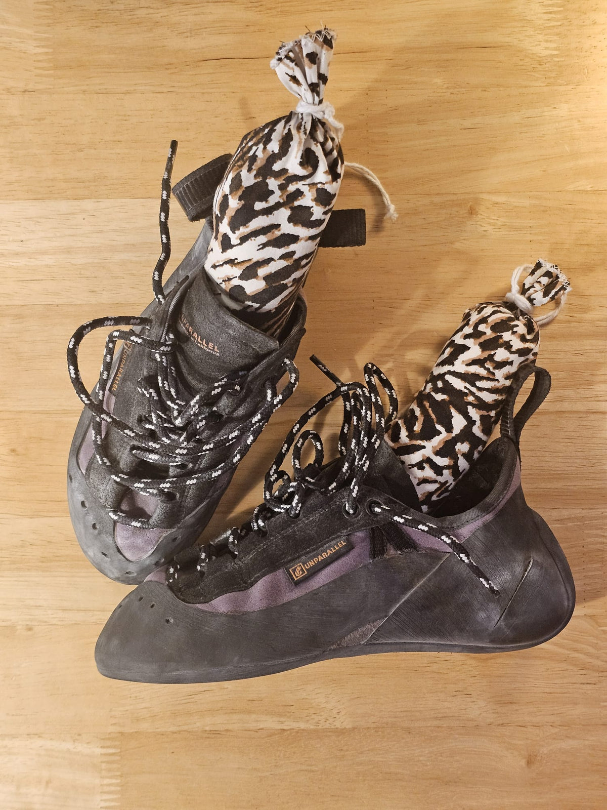 Climbers combo - chalk bag and shoe deodorisers